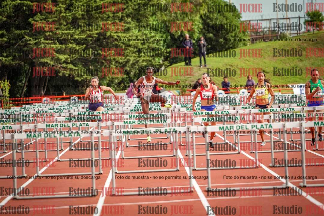 Fotos de los 100 m con vallas de mujeres