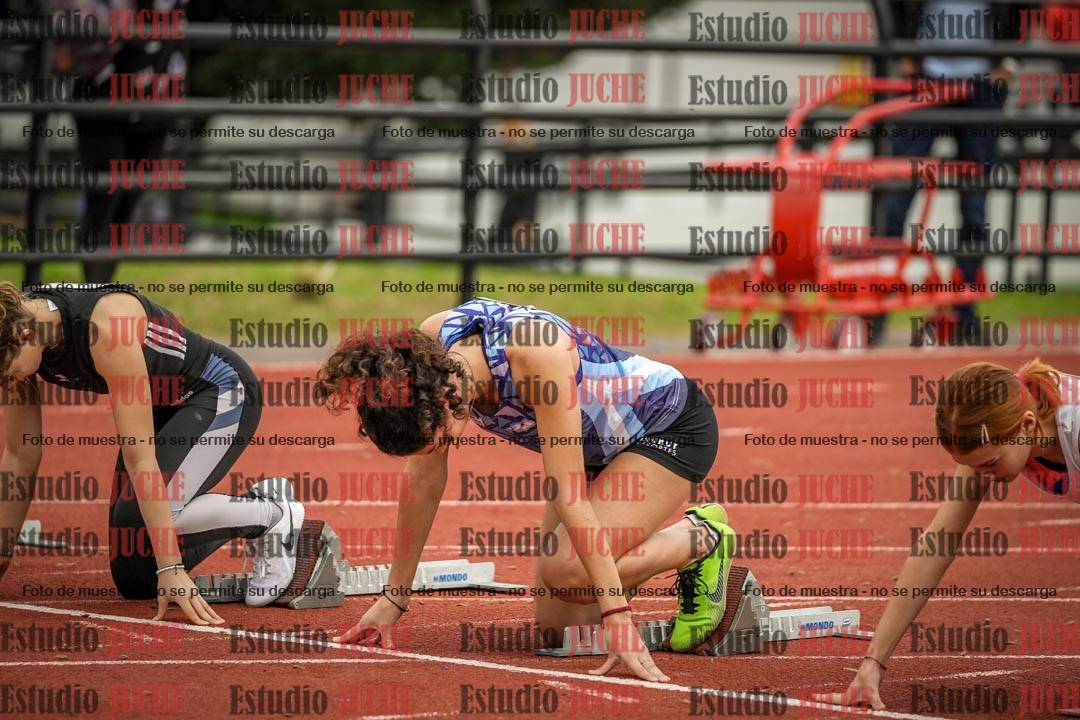 Fotos de los 100 m con vallas de mujeres