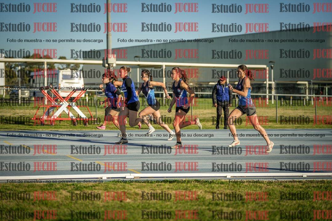 Fotos de los 100 m con vallas de mujeres