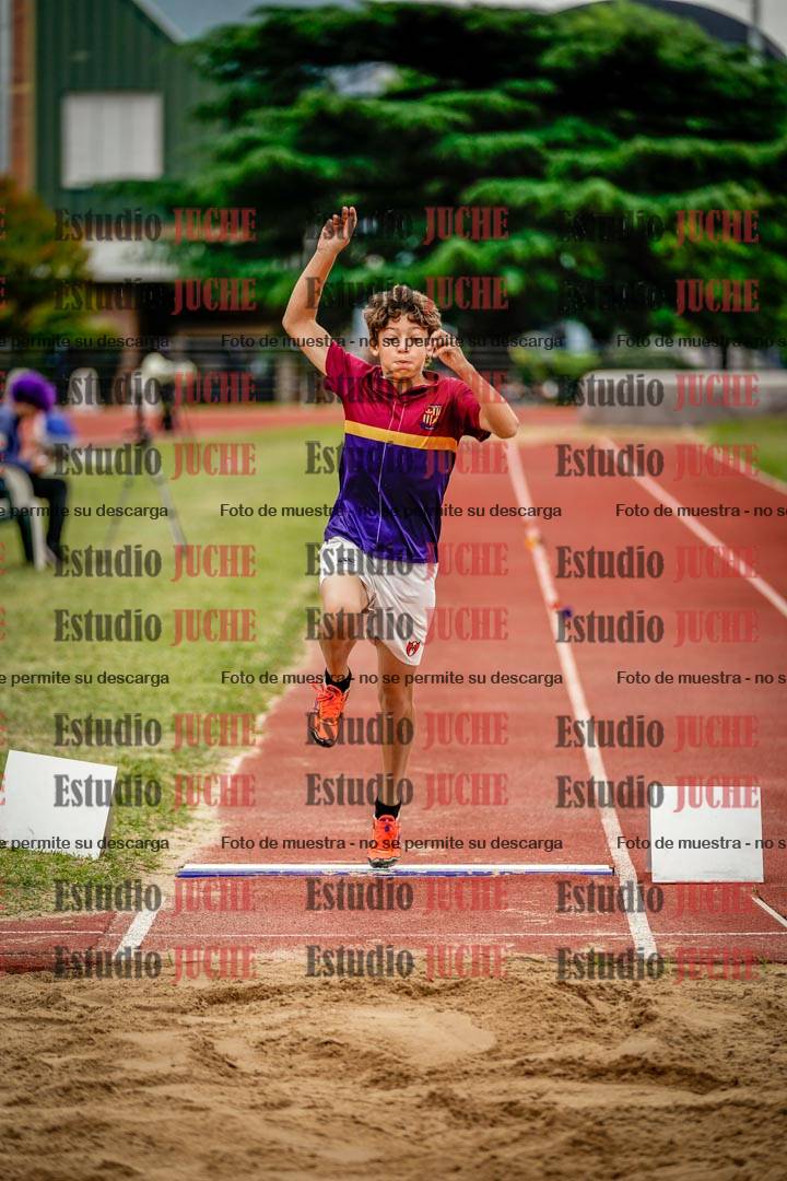 Fotos del salto en largo de varones - U14