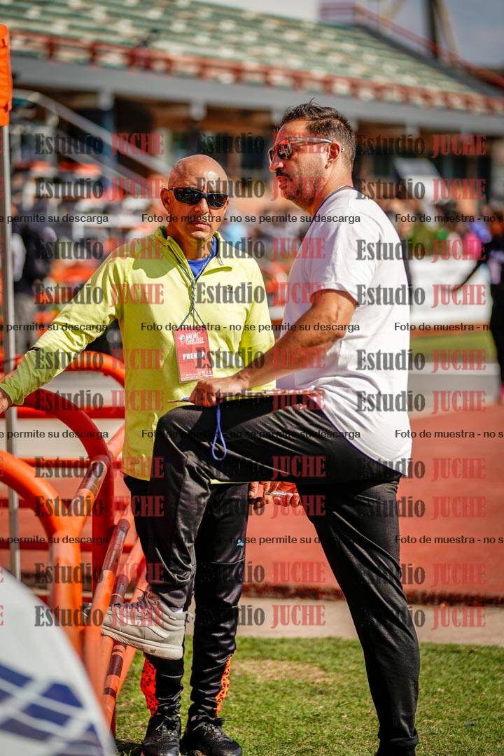 Fotos de algunos extras y podios del día 1