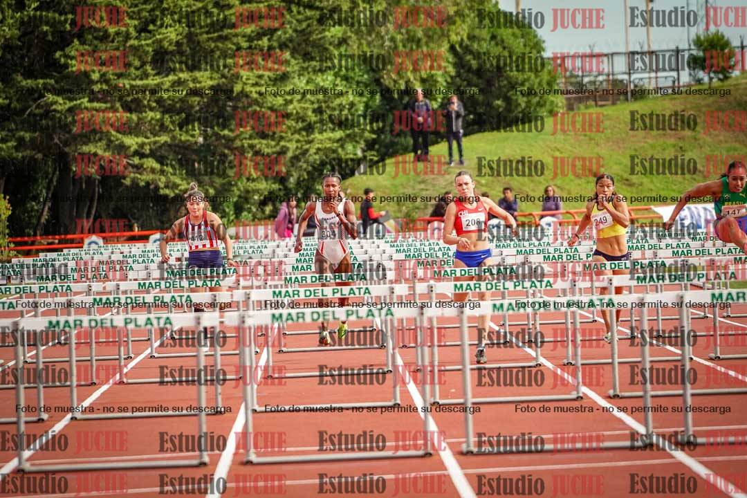 Fotos de los 100 m con vallas de mujeres