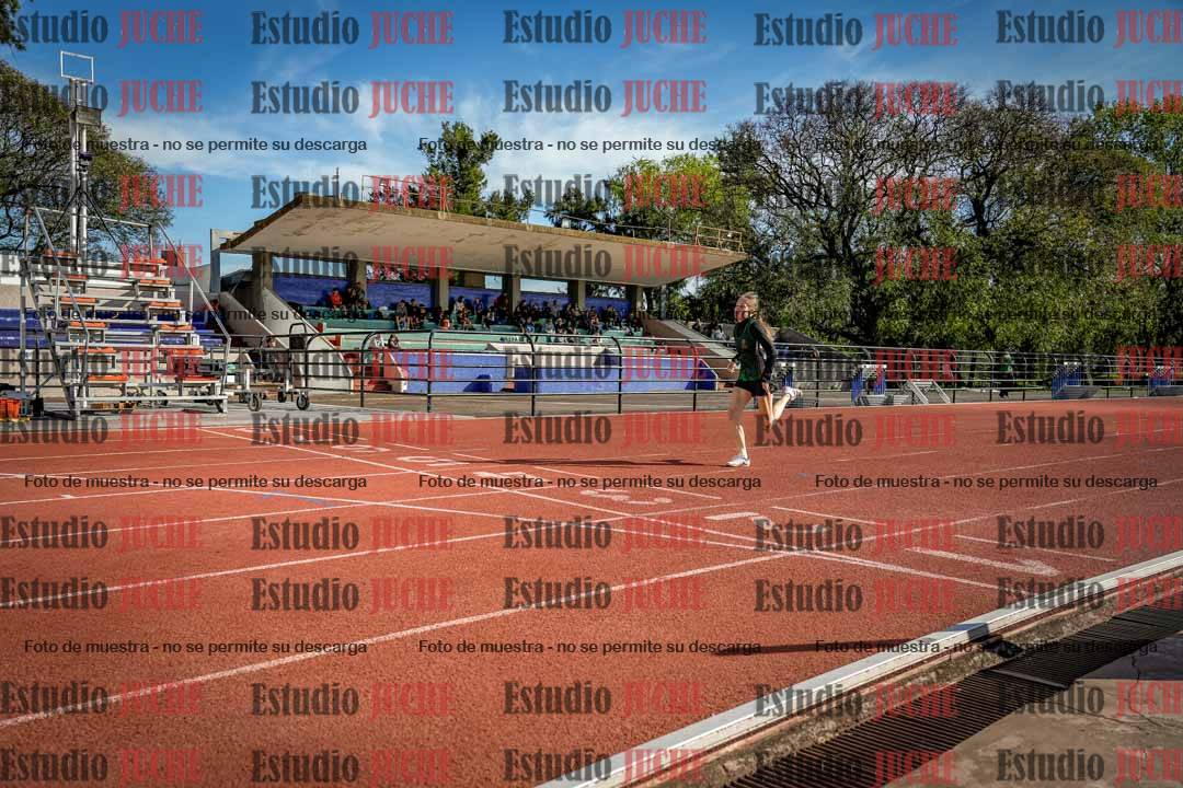 Fotos de los 295 m con vallas de mujeres