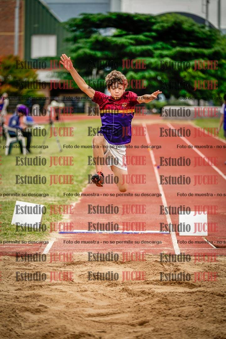 Fotos del salto en largo de varones - U14