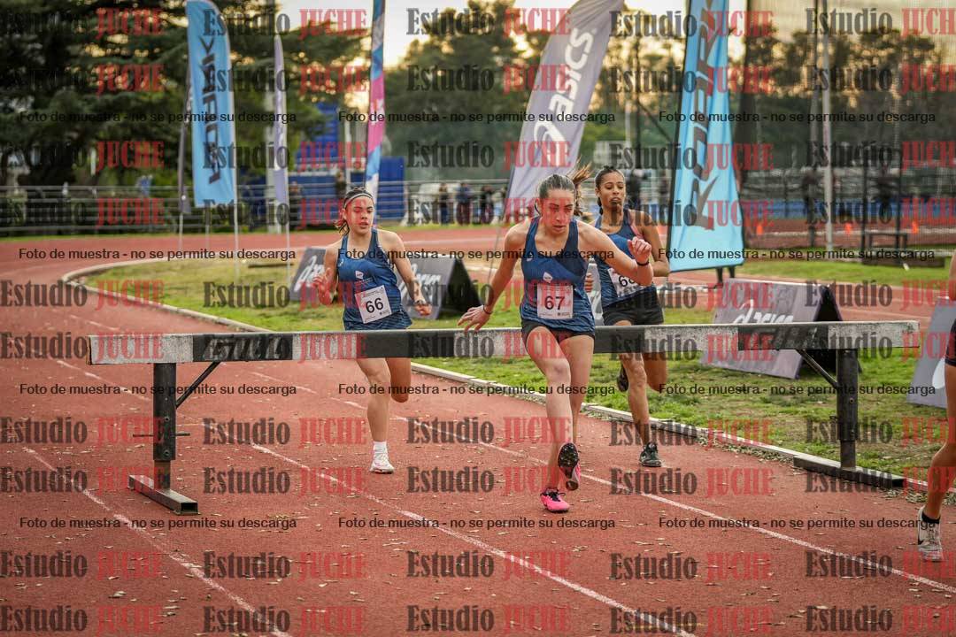 Fotos de los 2000 m con obstáculos de mujeres