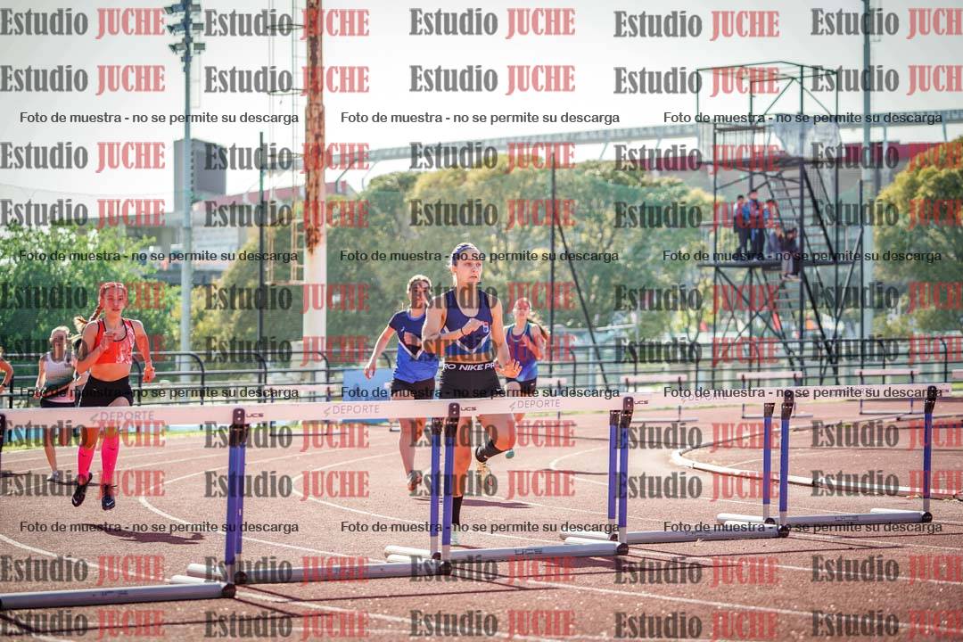 Fotos de los 295 m con vallas de mujeres