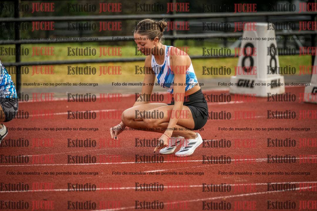 Fotos de los 100 m con vallas de mujeres