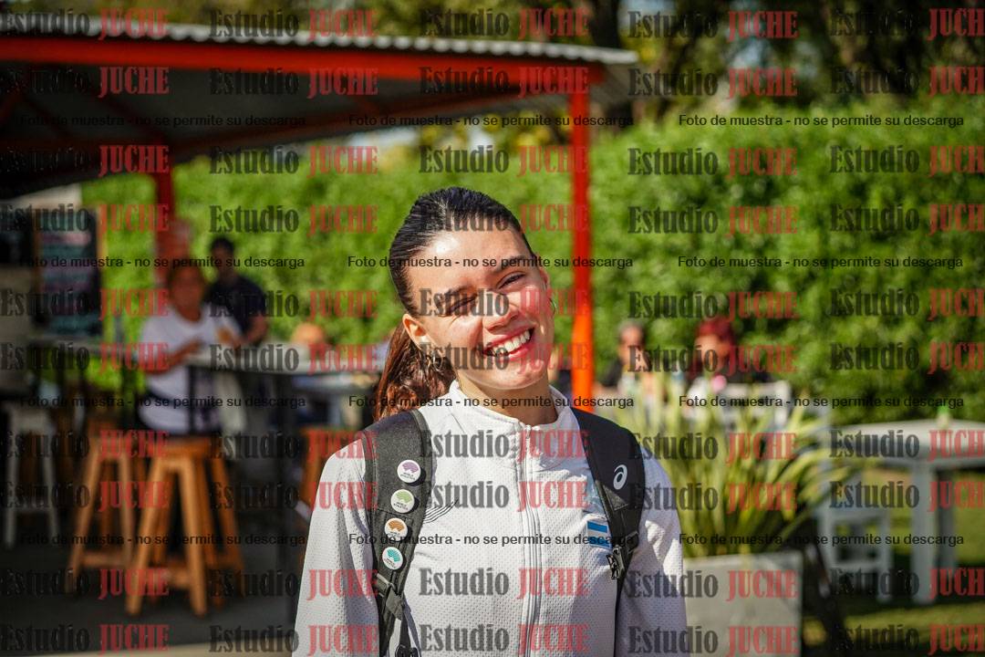 Fotos de algunos extras y podios del día 1