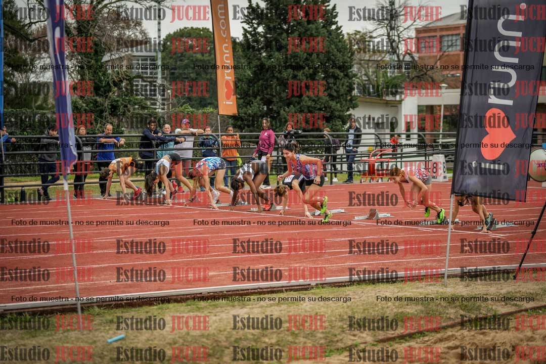 Fotos de los 100 m con vallas de mujeres