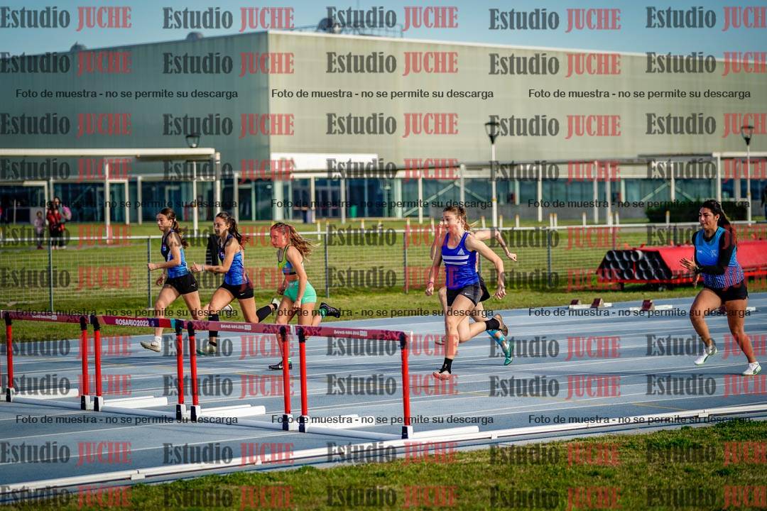 Fotos de los 100 m con vallas de mujeres