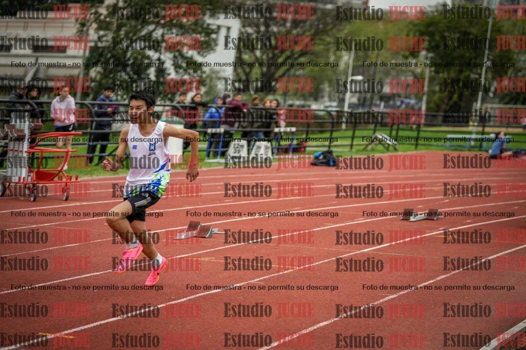 Fotos de los 295 m con vallas de varones - U16