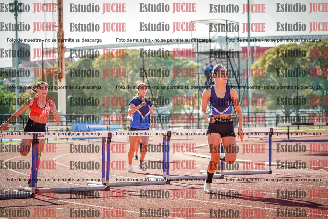 Fotos de los 295 m con vallas de mujeres
