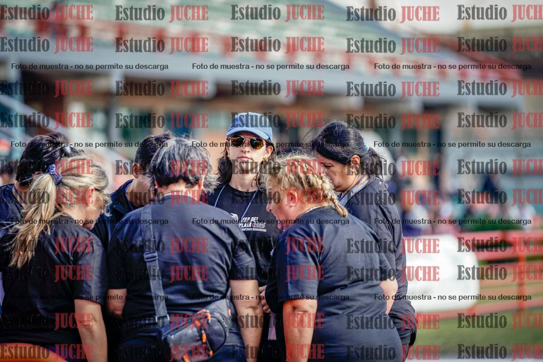 Fotos de algunos extras y podios del día 1