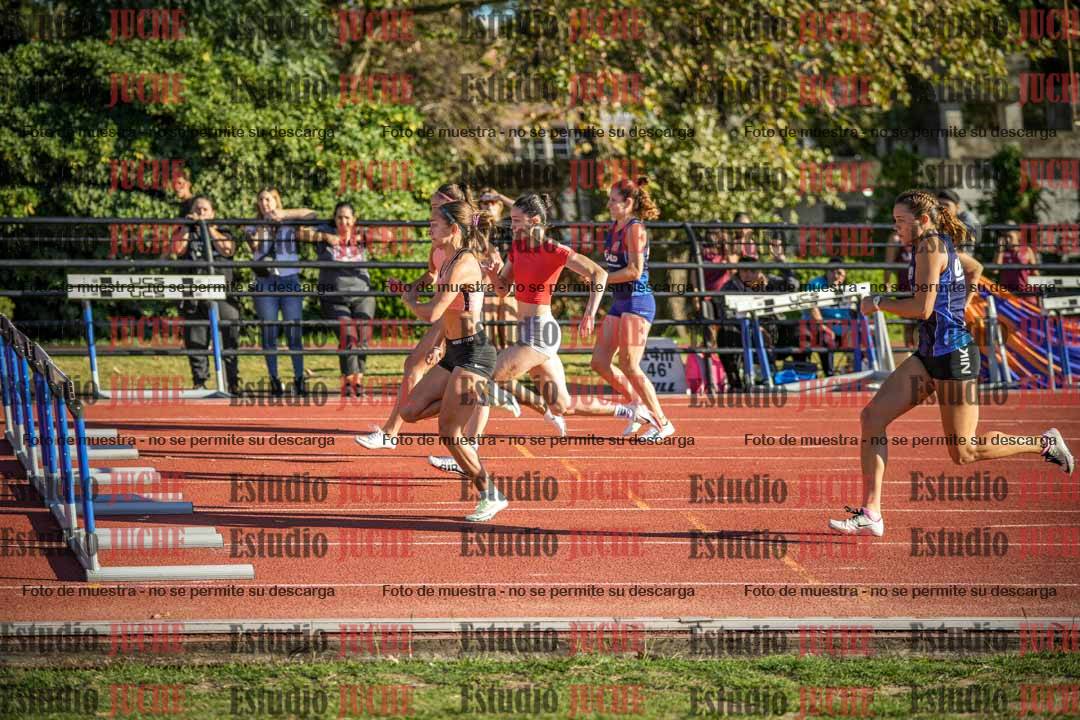 Fotos de los 100 m con vallas de mujeres