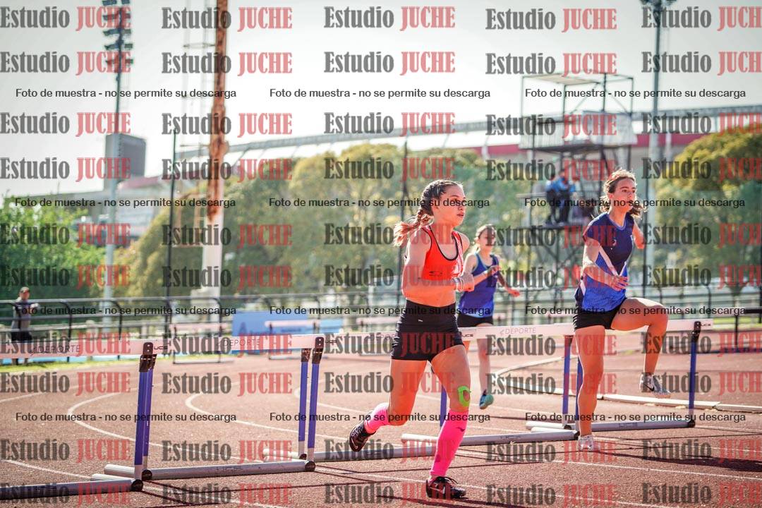 Fotos de los 295 m con vallas de mujeres
