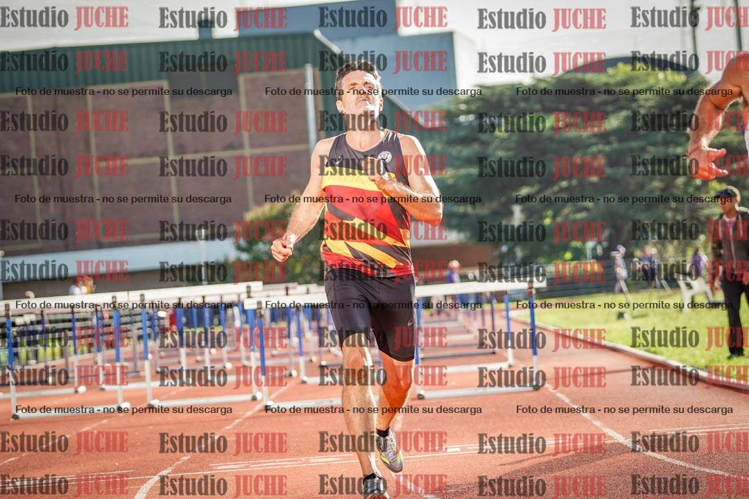 Fotos de los 110 m con vallas de varones - decatlón 6