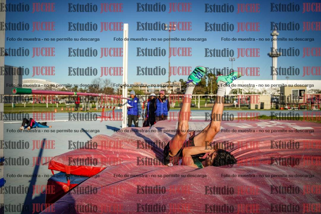 Fotos del salto en alto de varones