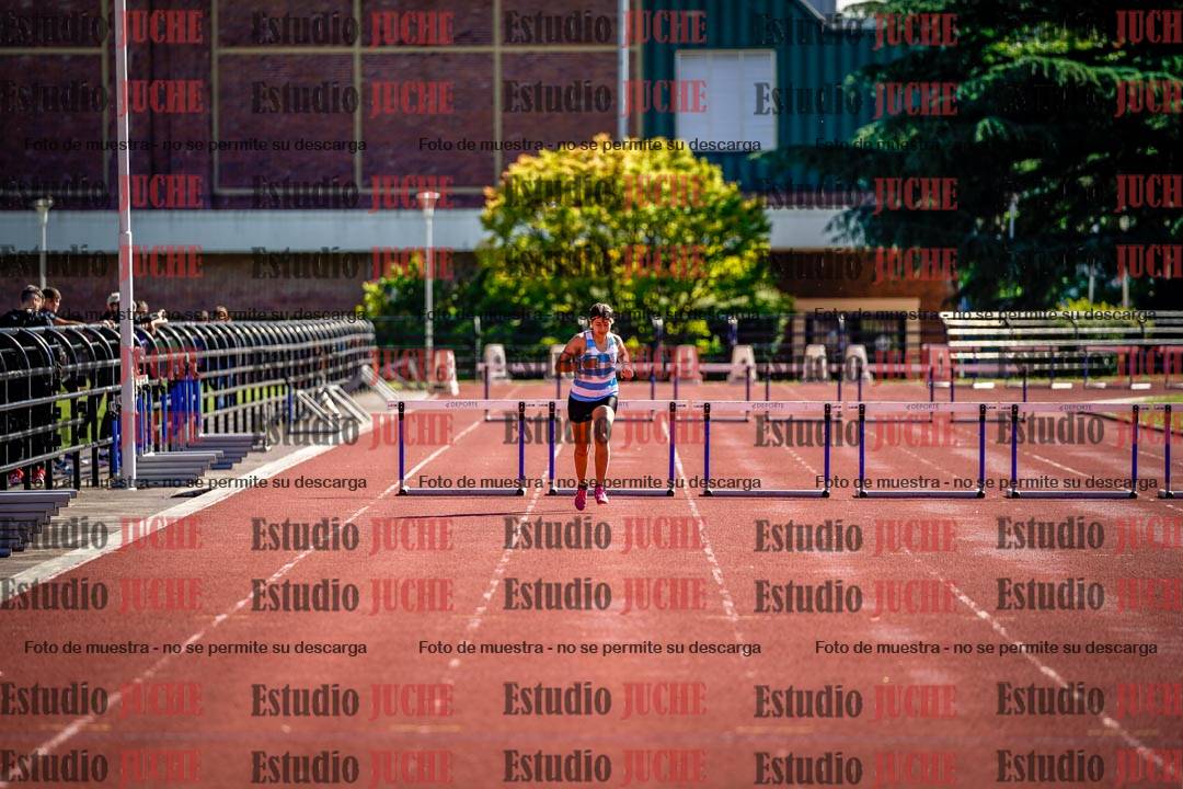 Fotos de los 295 m con vallas de mujeres