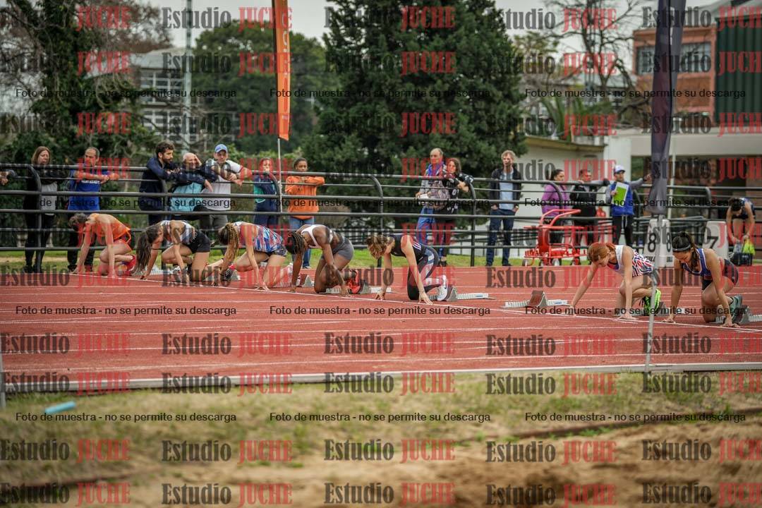Fotos de los 100 m con vallas de mujeres