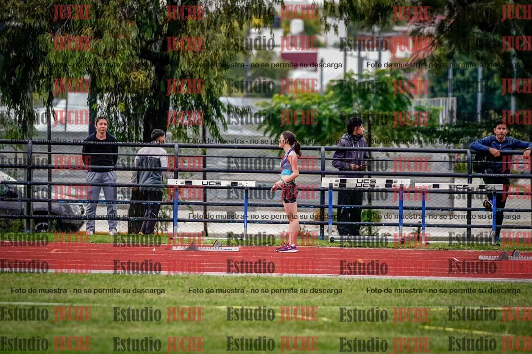 Fotos de los 295 m con vallas de mujeres