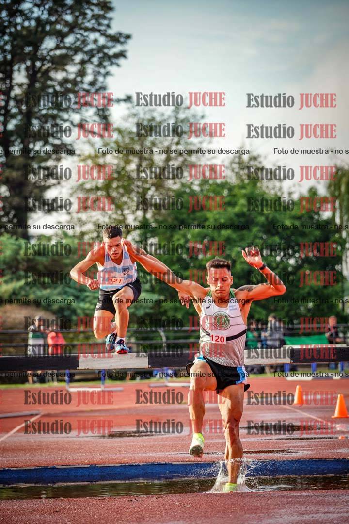 Fotos de los 3000 m con obstáculos de varones