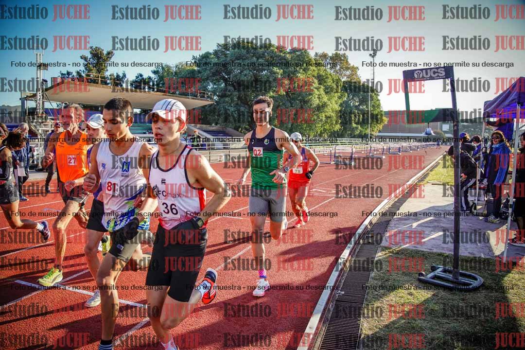 Fotos de los 10.000 m llanos de mujeres y varones