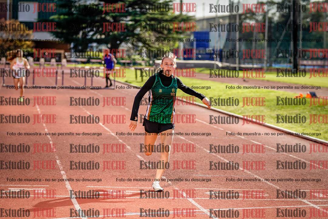 Fotos de los 295 m con vallas de mujeres
