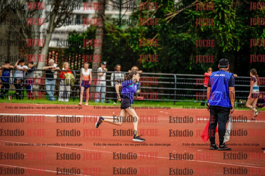 Fotos del salto en alto de mujeres