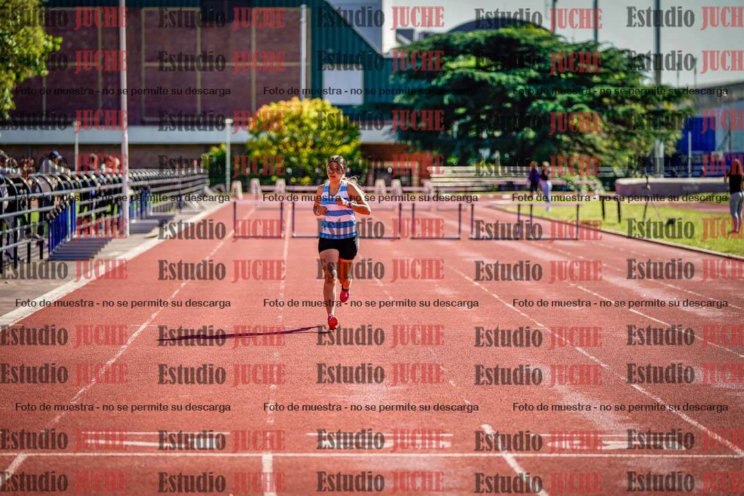 Fotos de los 295 m con vallas de mujeres