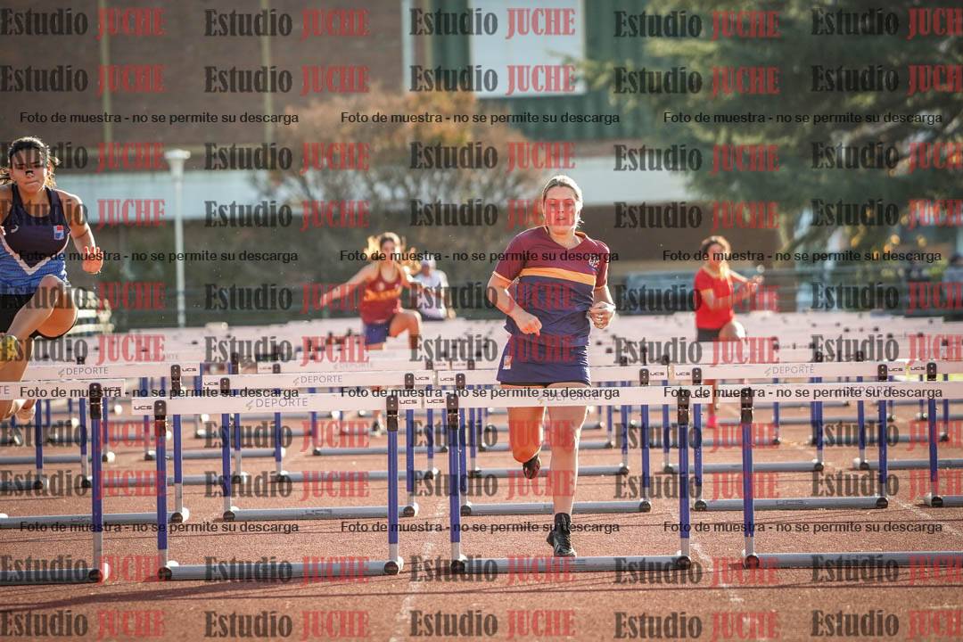 Fotos de los 100 m con vallas de mujeres - hepta 1