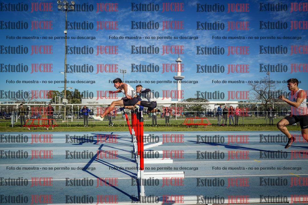 Fotos de los 110 m con vallas de varones
