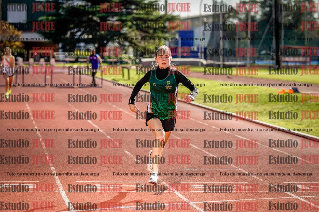 Fotos de los 295 m con vallas de mujeres
