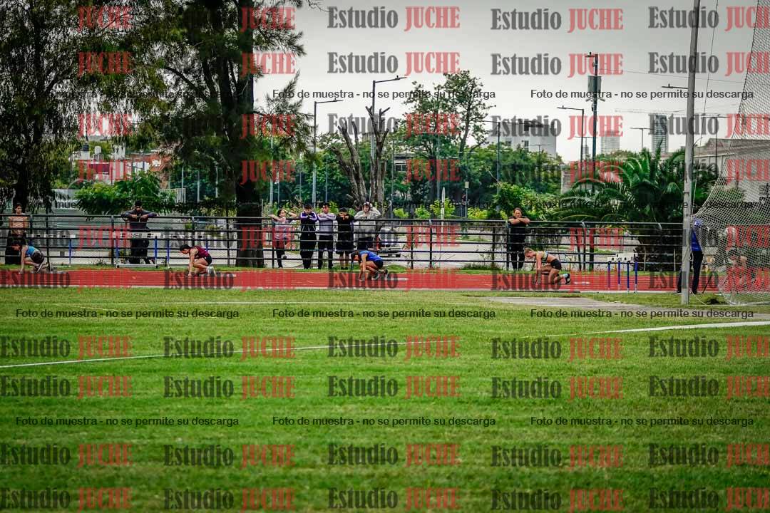 Fotos de los 295 m con vallas de mujeres