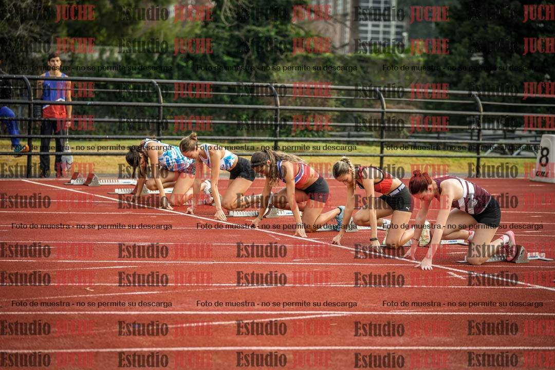 Fotos de los 100 m con vallas de mujeres