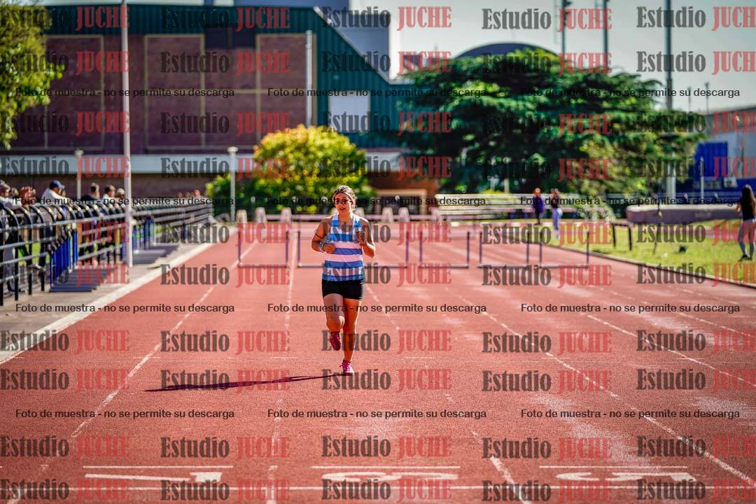 Fotos de los 295 m con vallas de mujeres