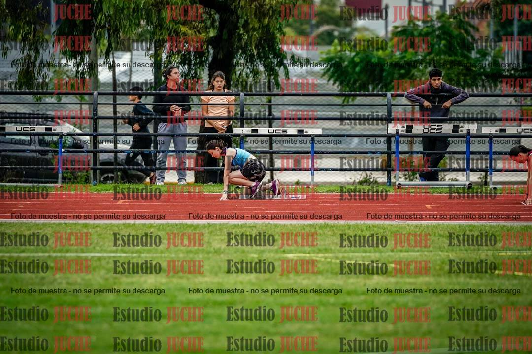 Fotos de los 295 m con vallas de mujeres