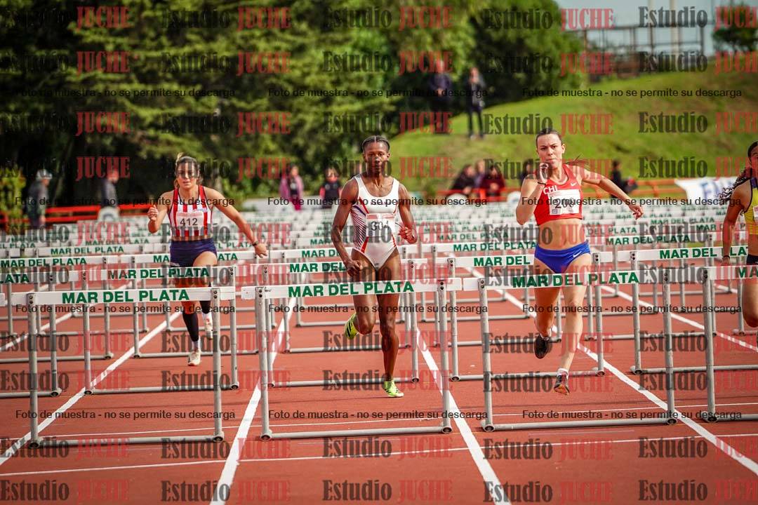 Fotos de los 100 m con vallas de mujeres