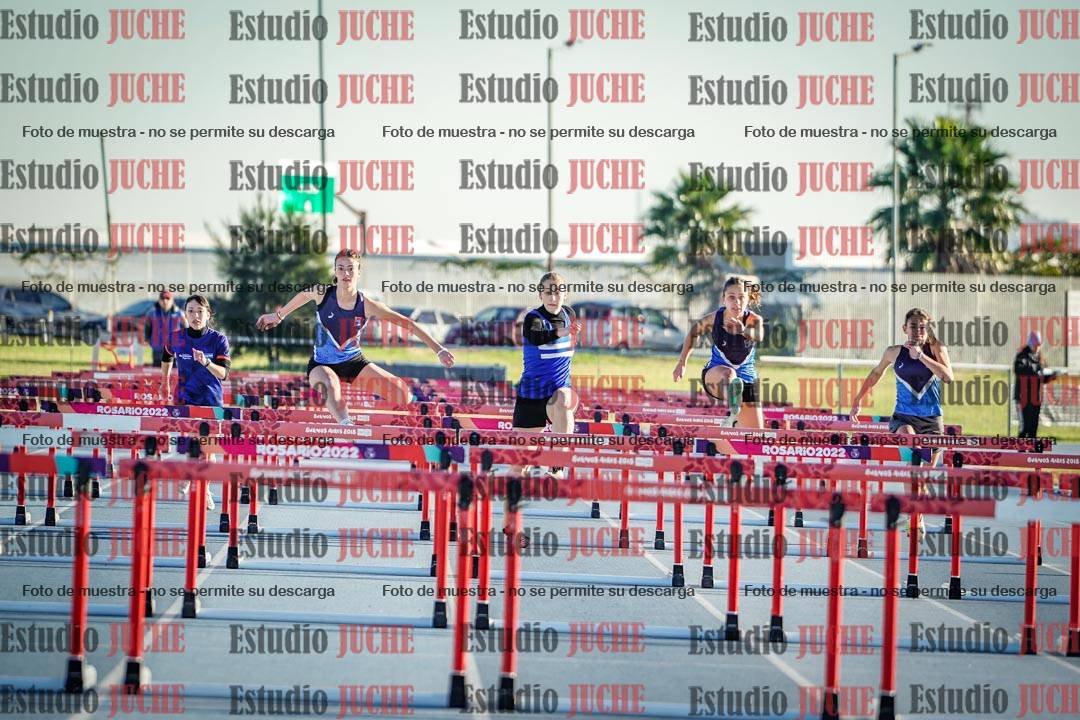 Fotos de los 100 m con vallas de mujeres