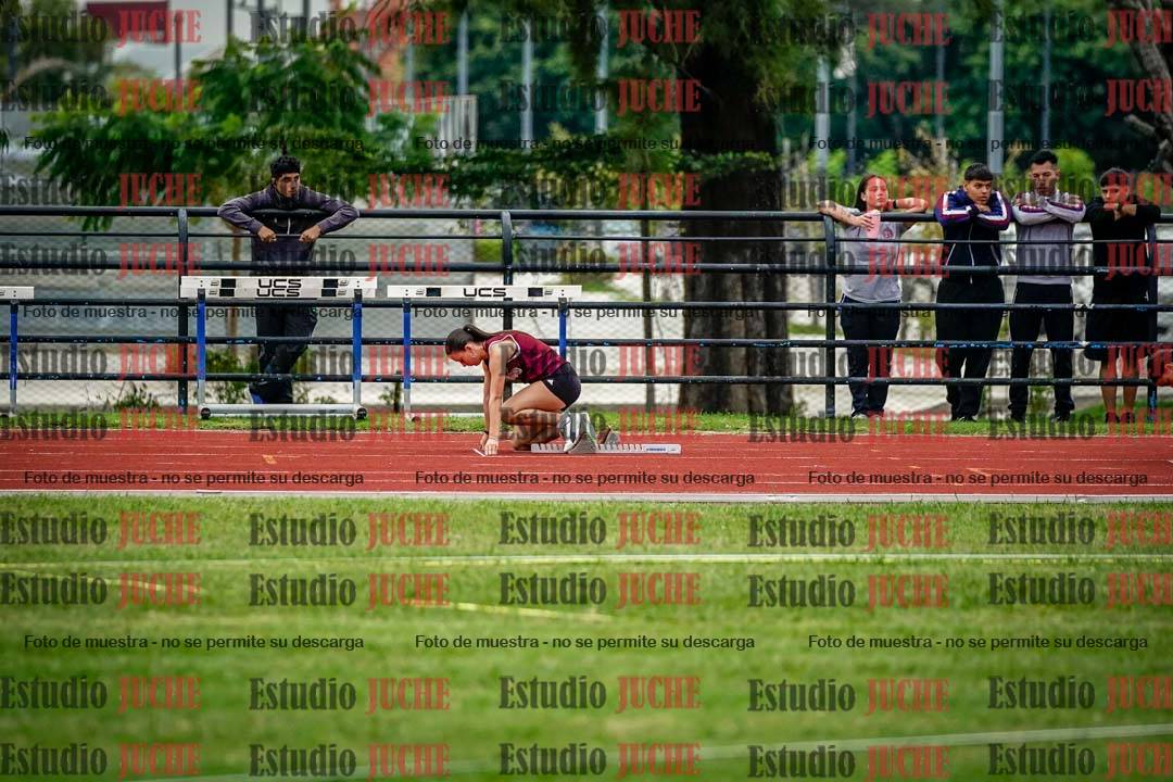 Fotos de los 295 m con vallas de mujeres