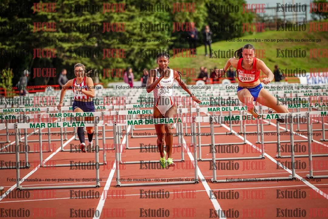 Fotos de los 100 m con vallas de mujeres