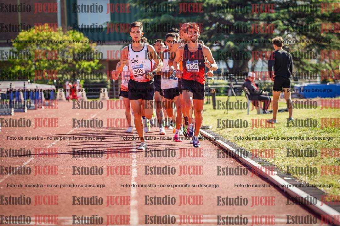 Fotos de los 10.000 m de varones - serie 1
