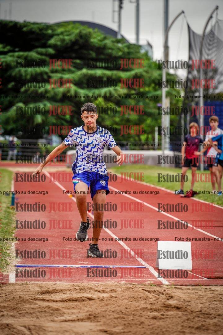 Fotos del salto en largo de varones - U14