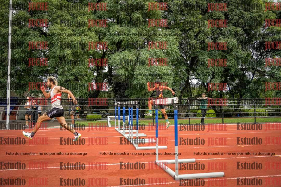 Fotos de los 110 m con vallas de varones - decatlón 6