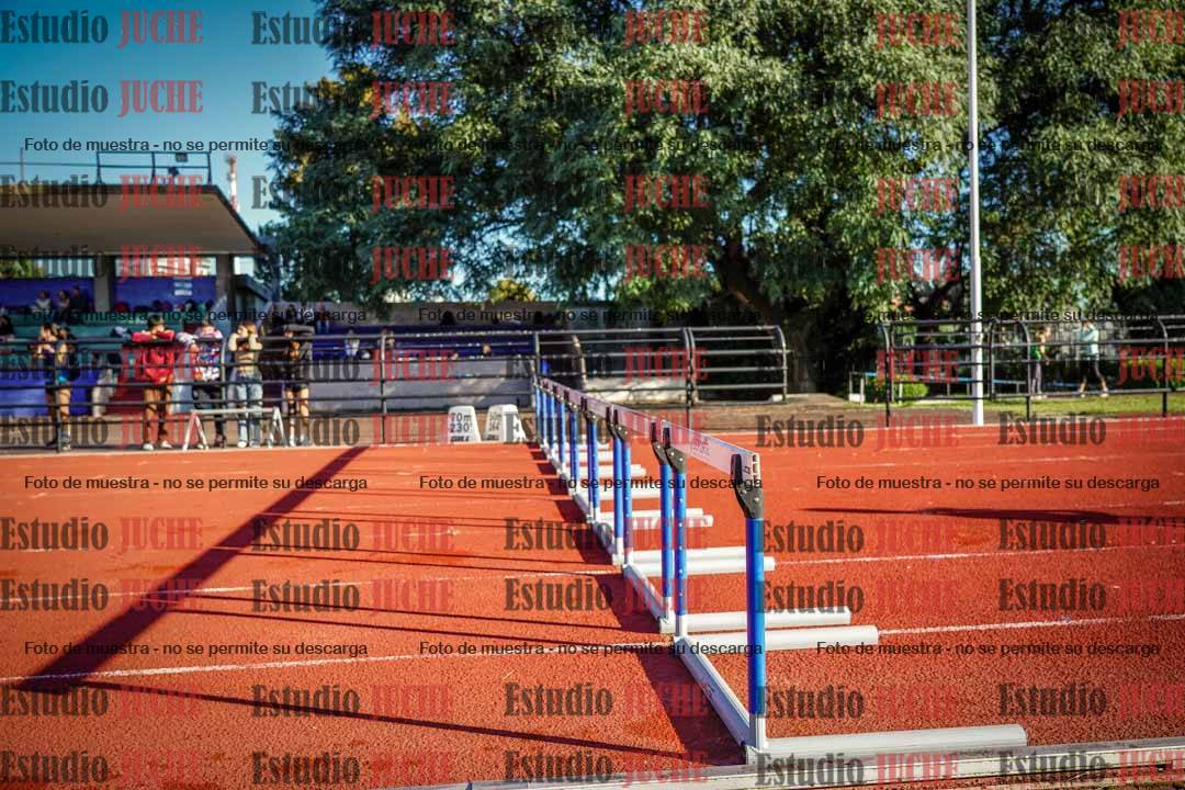 Fotos de los 295 m con vallas de mujeres