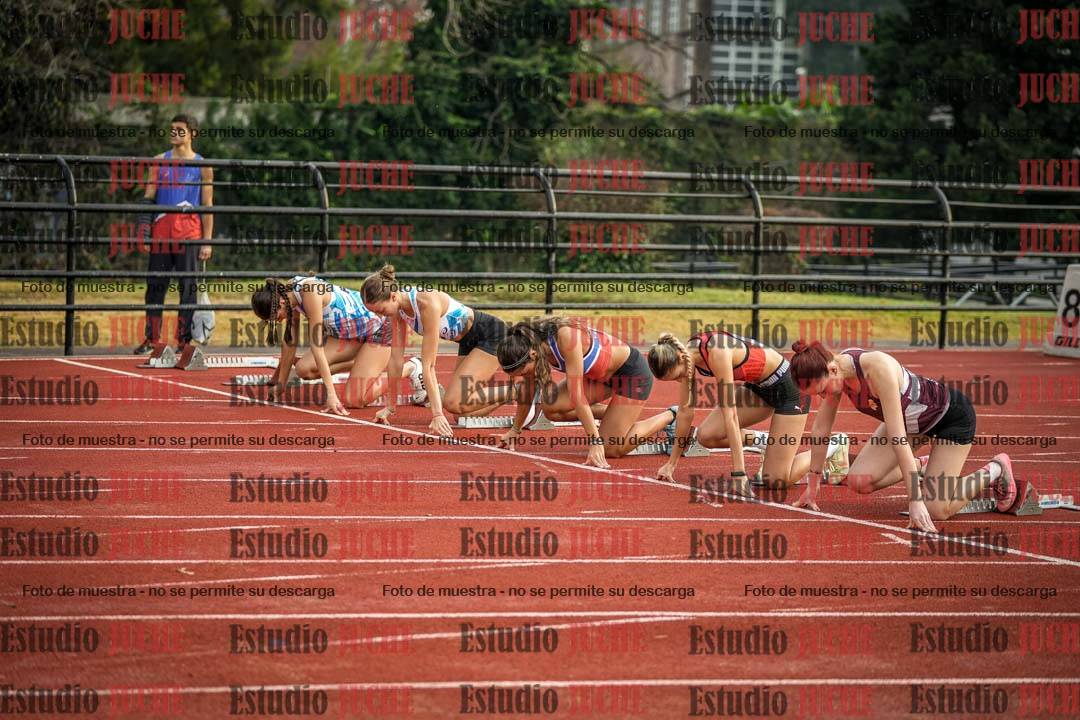 Fotos de los 100 m con vallas de mujeres