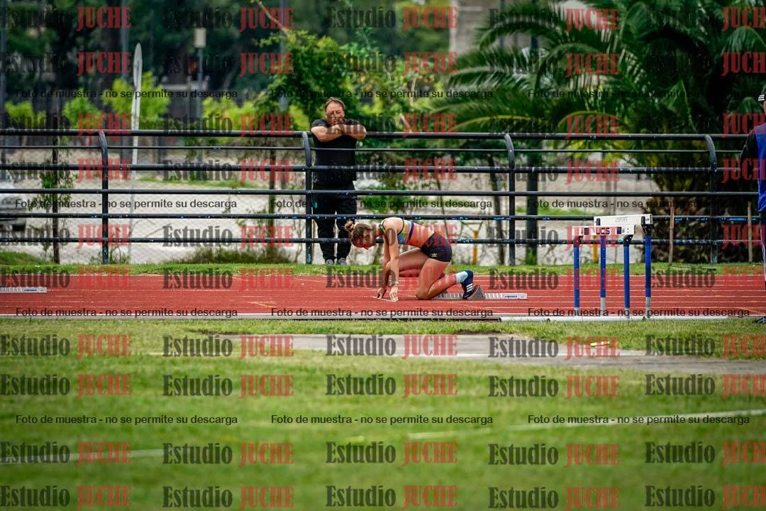 Fotos de los 295 m con vallas de mujeres