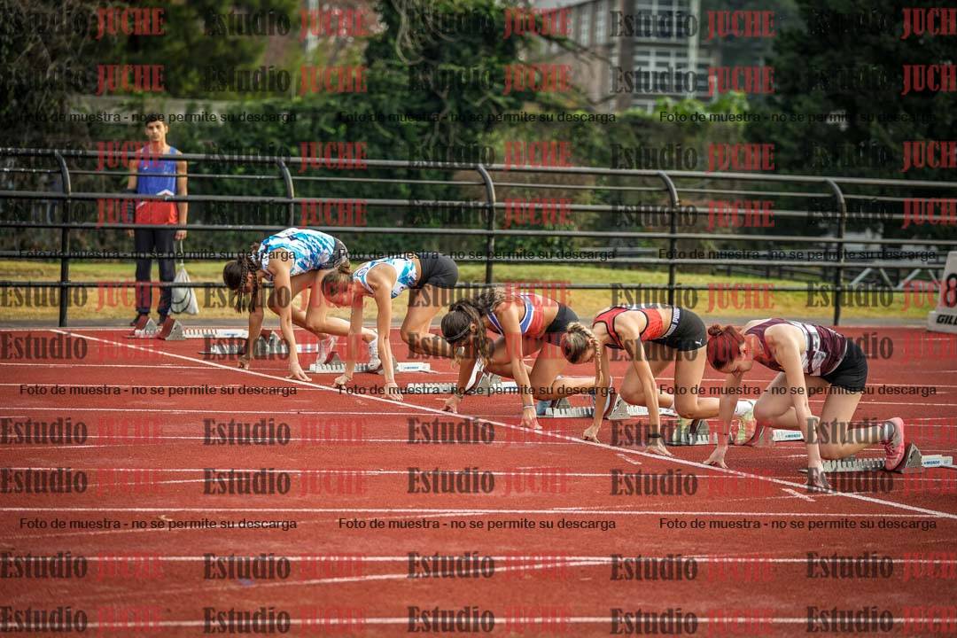Fotos de los 100 m con vallas de mujeres