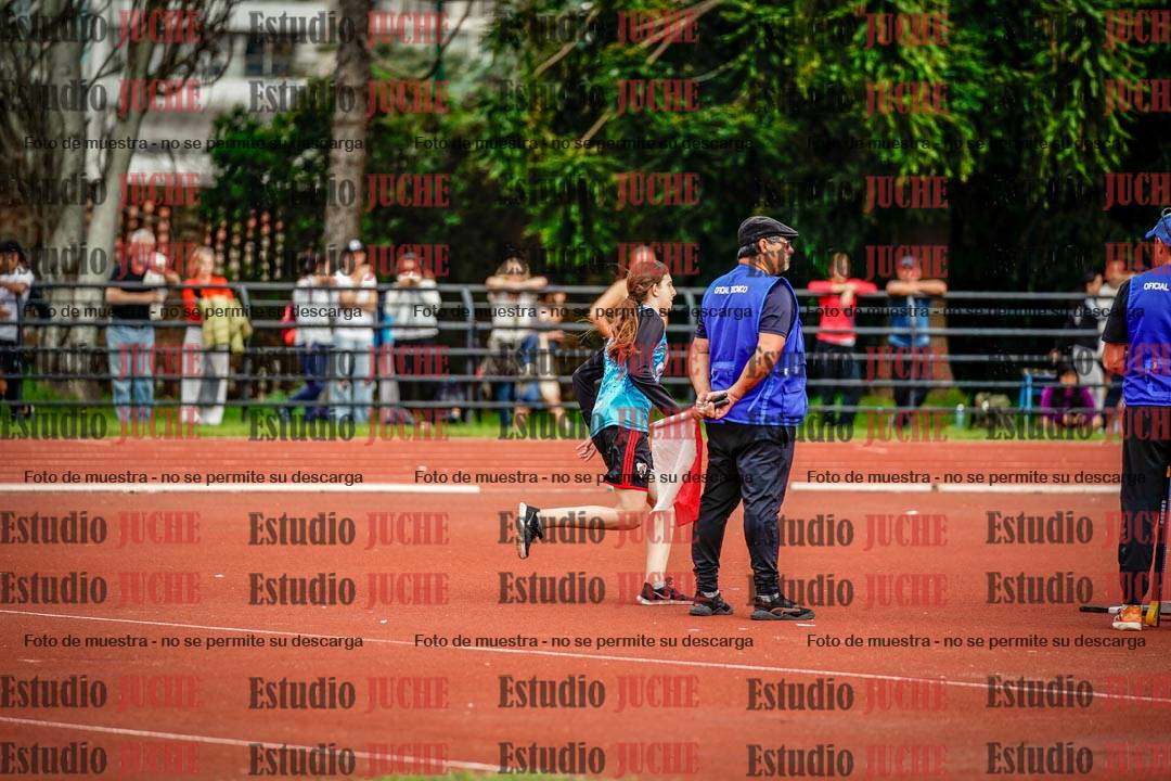 Fotos del salto en alto de mujeres