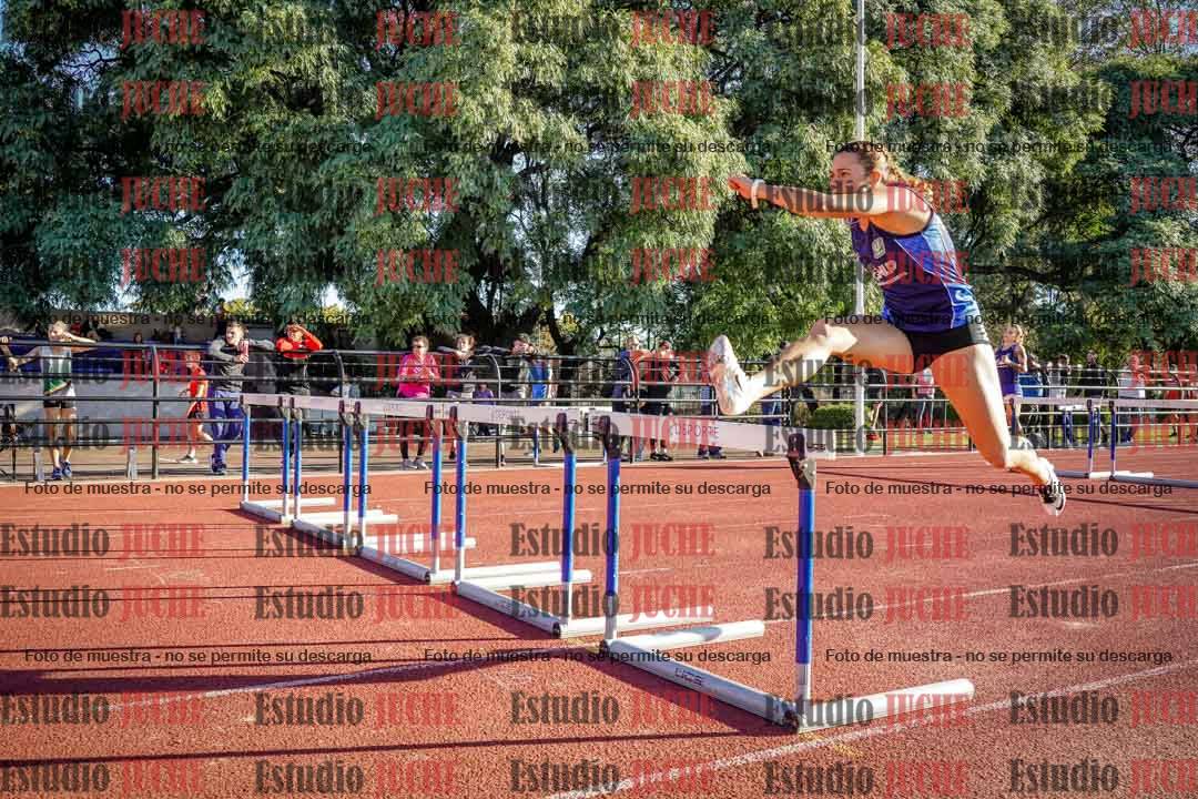 Fotos de los 100 m con vallas de mujeres