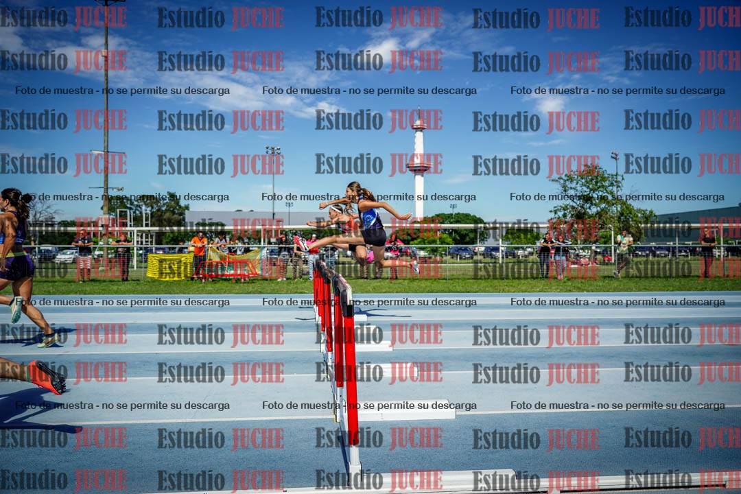 Fotos de los 100 m con vallas de mujeres